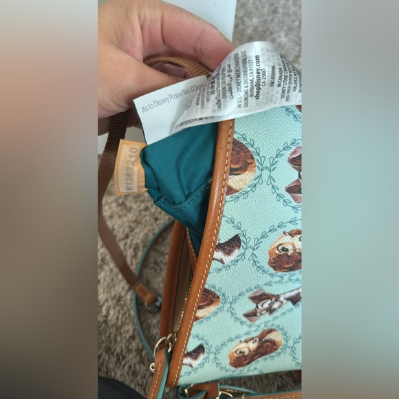 2022 Disney + Dooney & Bourke Lady and the Tramp Portrait Crossbody Purse - Picture 11 of 11